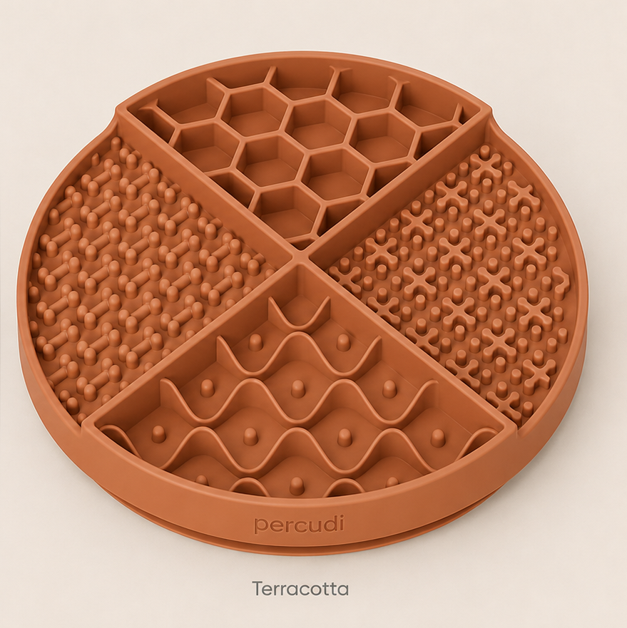 Custom color options for silicone slow feeder mats