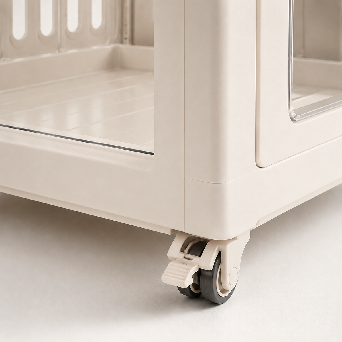 Percudi mobile playpen integrated base and locking caster detail